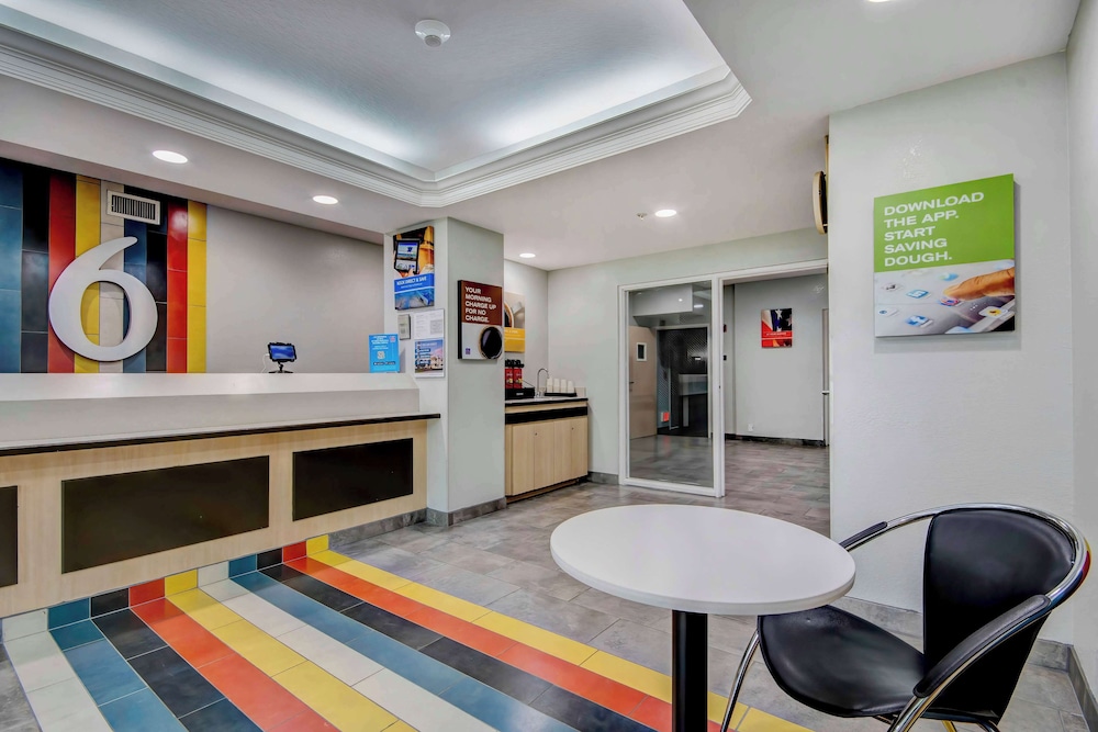 Motel6 San Antonio, TX - Sea World North 11/60