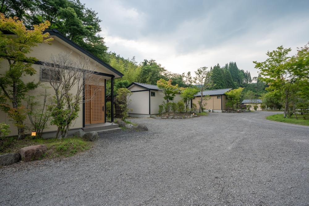 Hatago Sakura 46/50