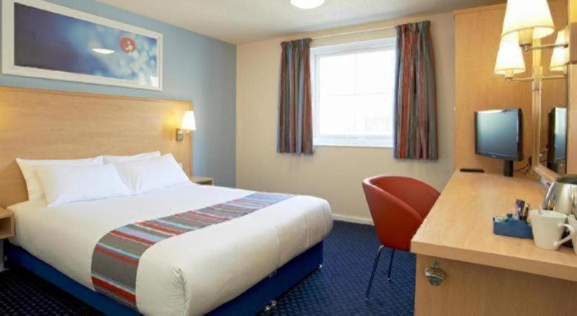 Travelodge Lancaster M6 17/36