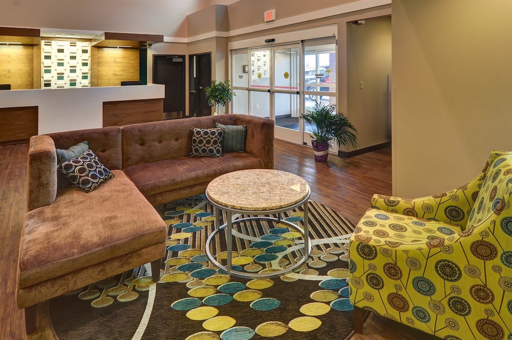 Best Western Plus Patterson Park Inn 30/43