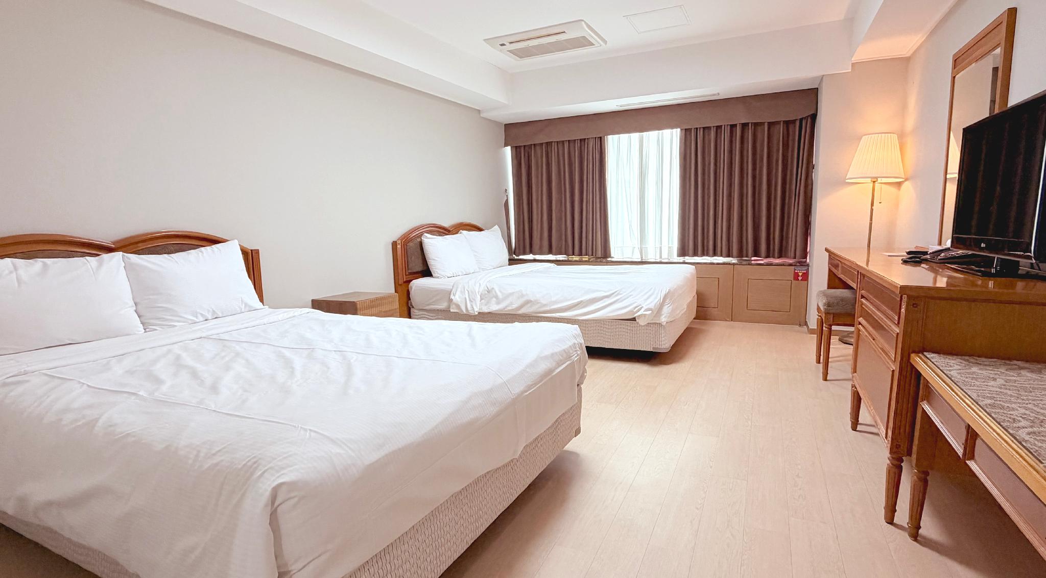 Ondol, Family, Twin Beds, No View