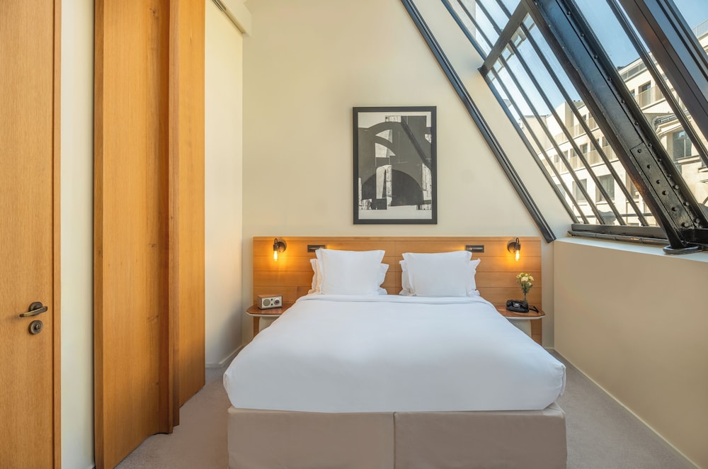 Hotel du Ministere 22/65