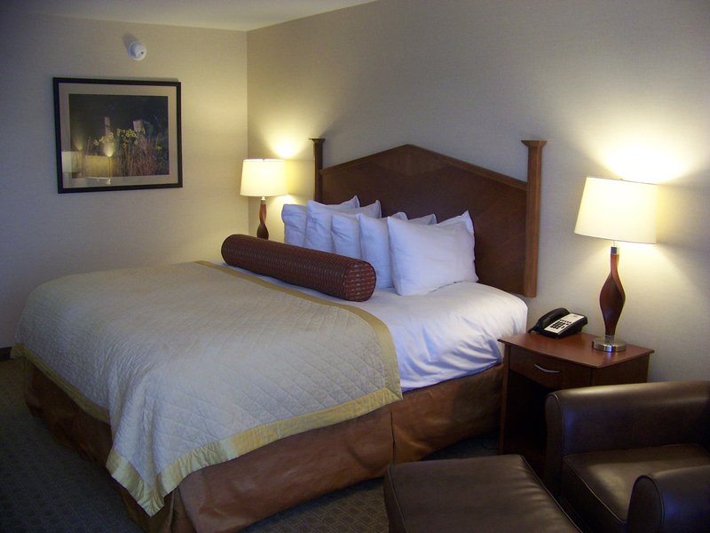 Norfolk Country Inn Suites 19/37