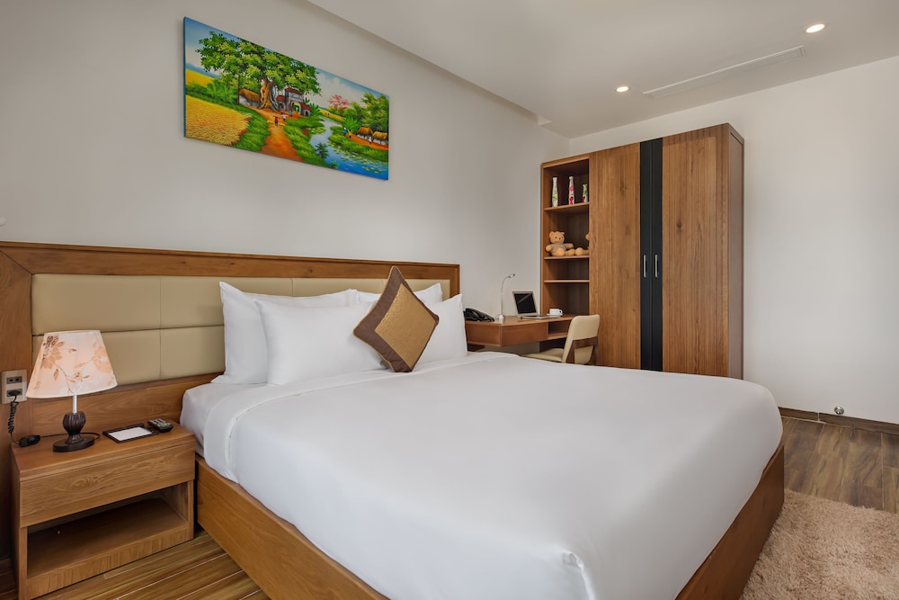 Alisia Hotel 8/67