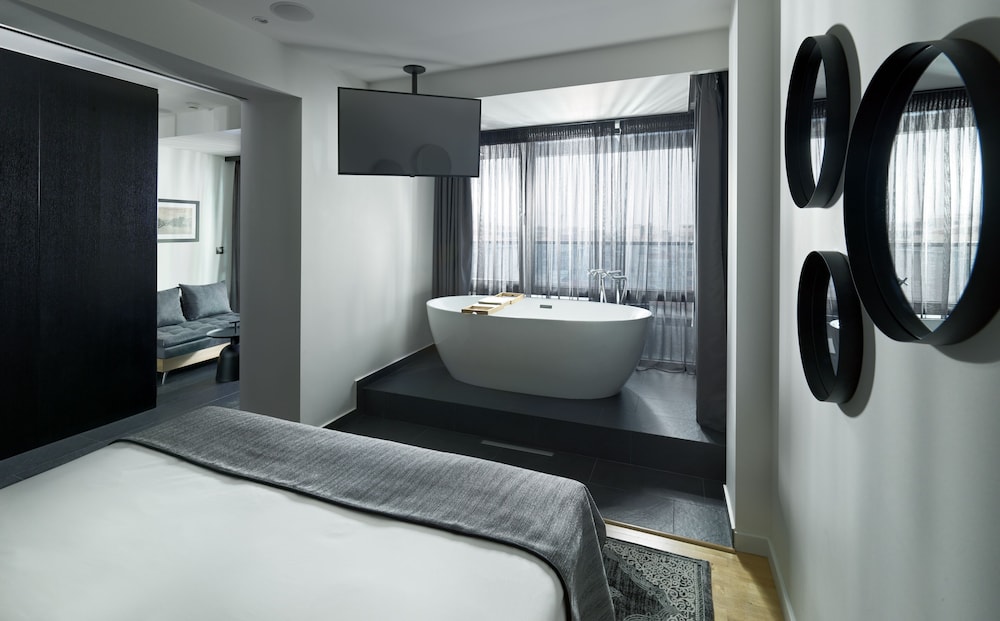 No 15 Ermou Hotel 14/50