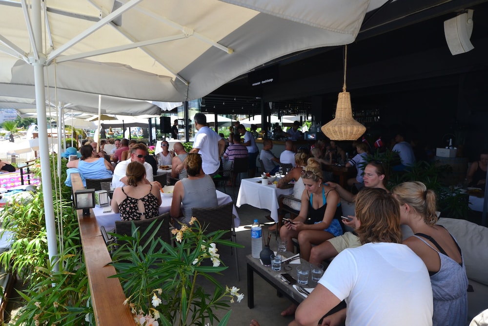 Sun Hotel By En Vie Beach - Adults Only 41/50