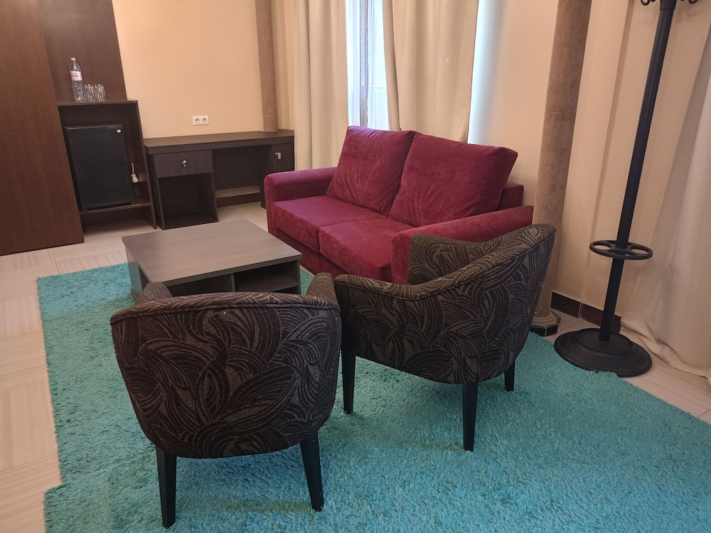 Hotel Jardy 37/56