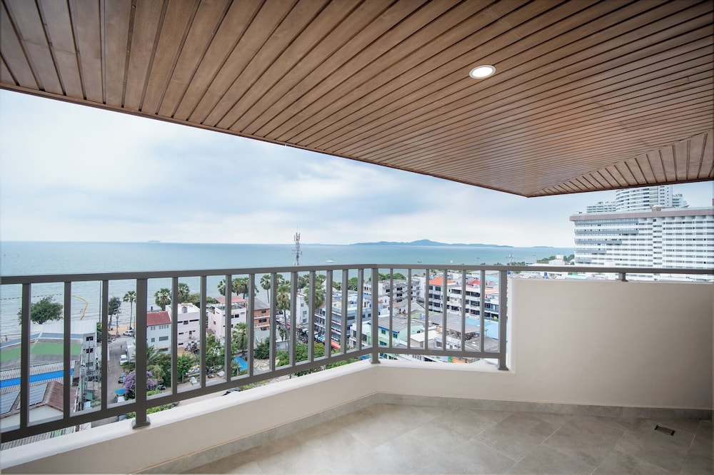 Jomtien Thani Hotel 28/62
