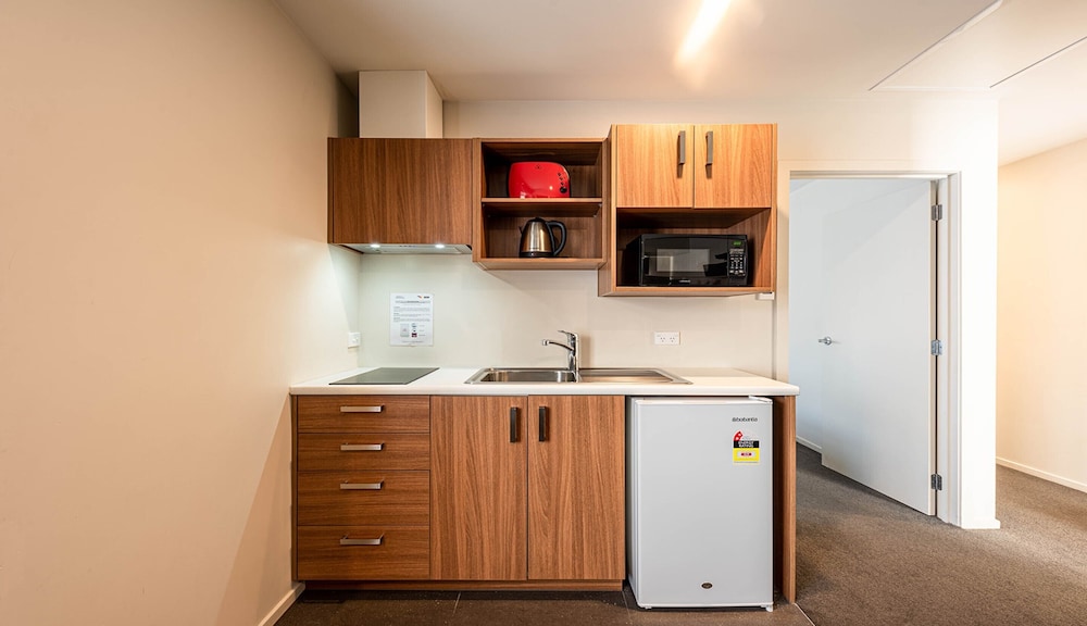 311 Motel Riccarton 11/71
