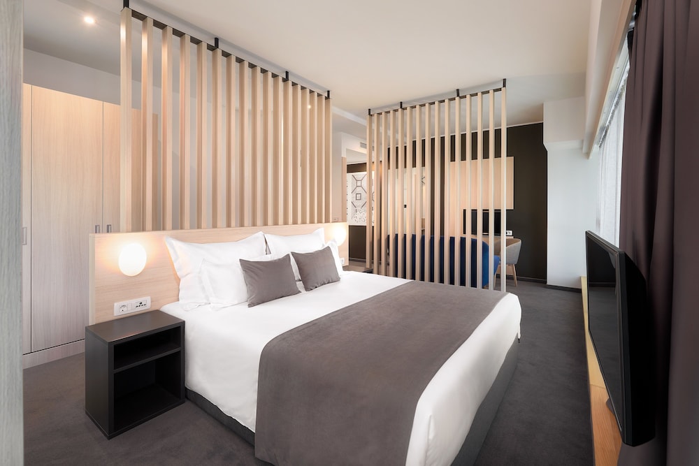 Hotel Salona Palace 13/70