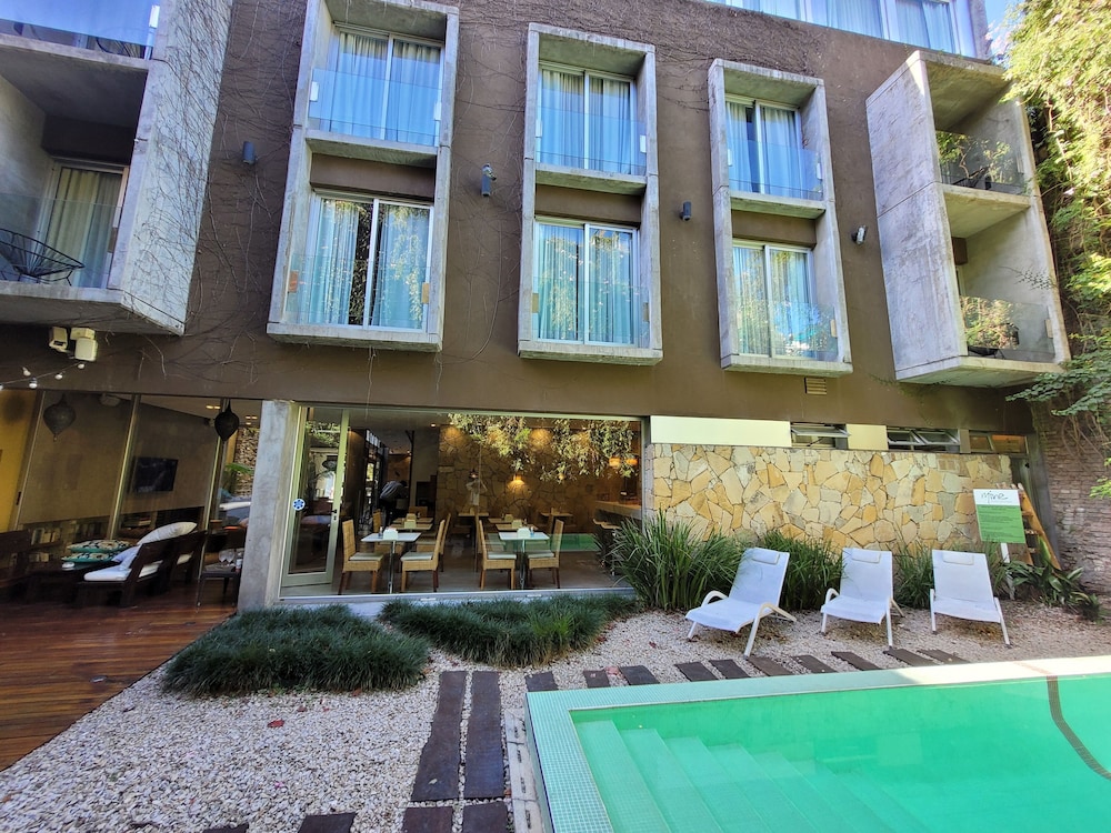 Mine Hotel Boutique 2/69