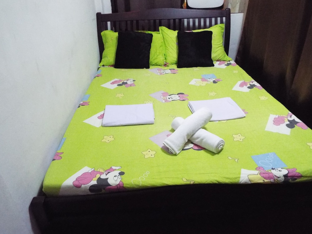 Hostel 24 42/50