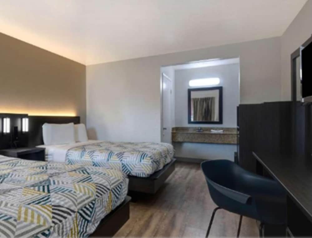 Motel6 Buttonwillow, CA - Central 17/50