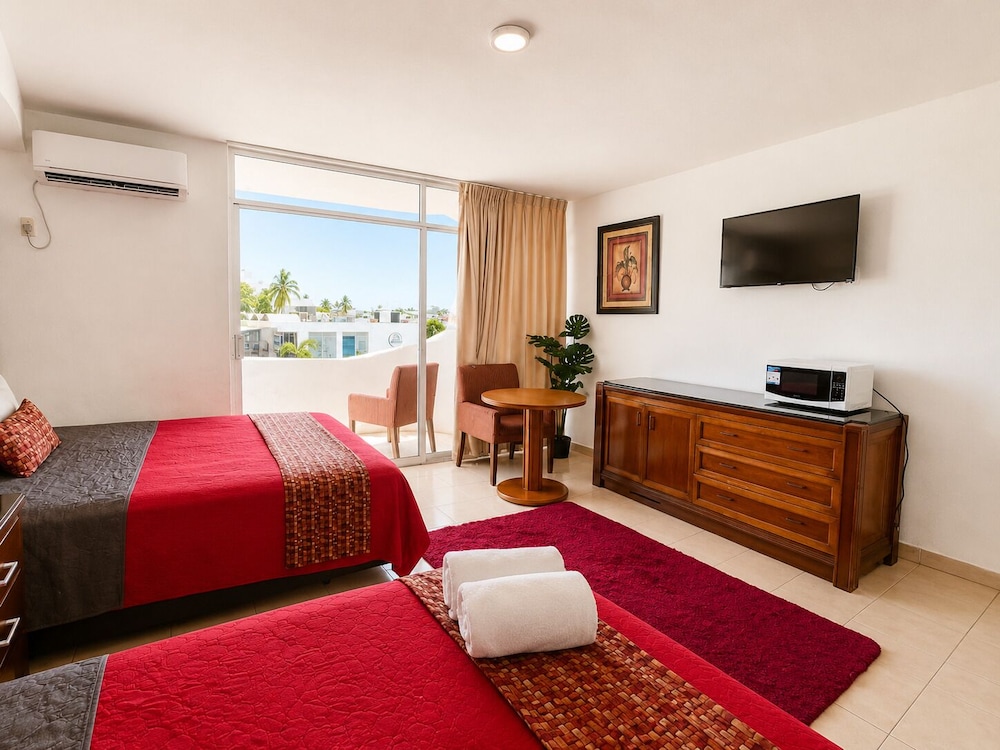 Zona Dorada Inn 37/50
