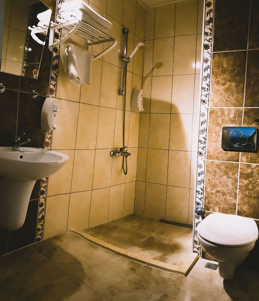 Tepe Hotel & Business Suite 25/27