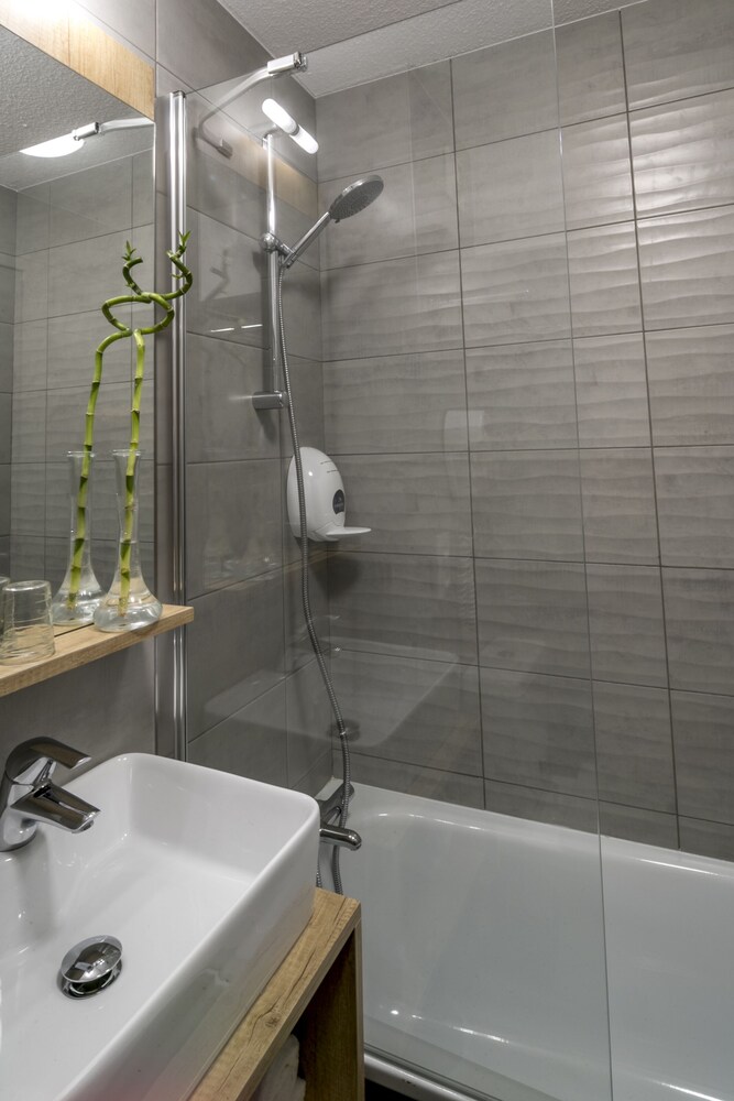 Ostal Pau Universite, Sure Hotel Collection by Best Western 17/44