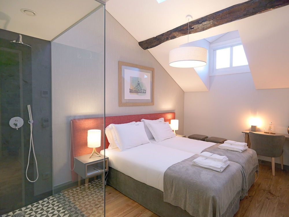 Santa Catarina FLH Suites 12/31