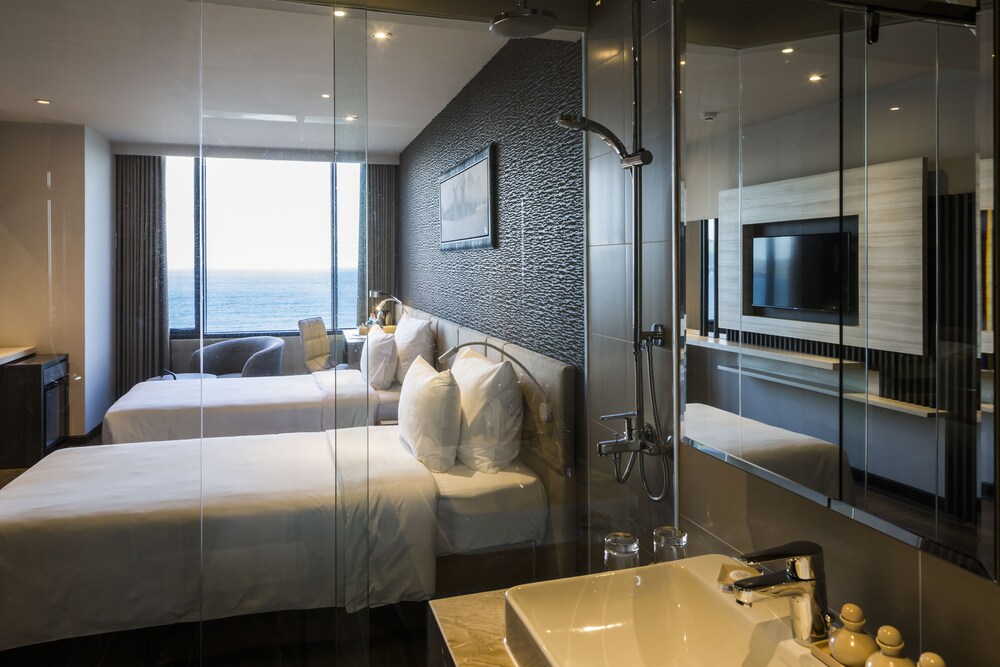 Alana Nha Trang Beach Hotel 39/83