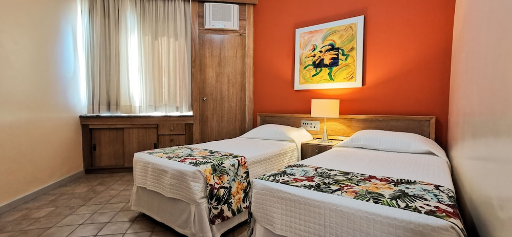 Ingleses Praia Hotel 16/50