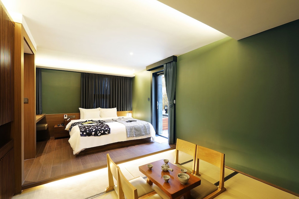 Sol, Ryokan, King Bed, Sauna