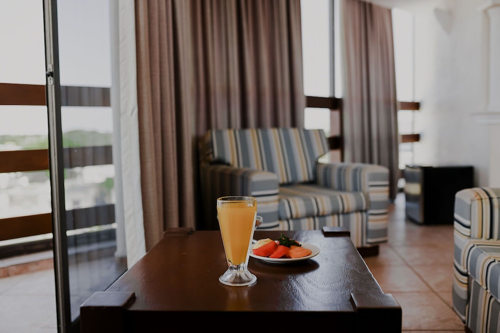 Los Aluxes Hotel 37/50