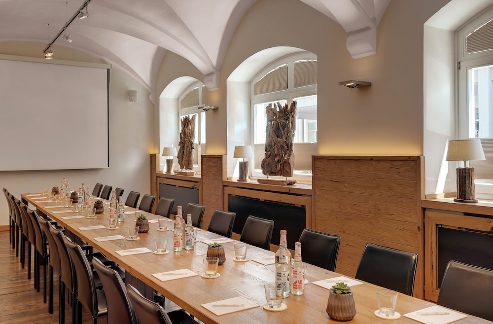 Alpen Hotel Munchen 24/36