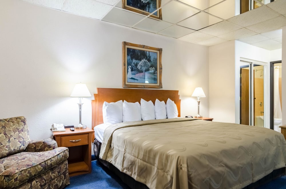 Wyndham Garden Salina Conference Center 15/26