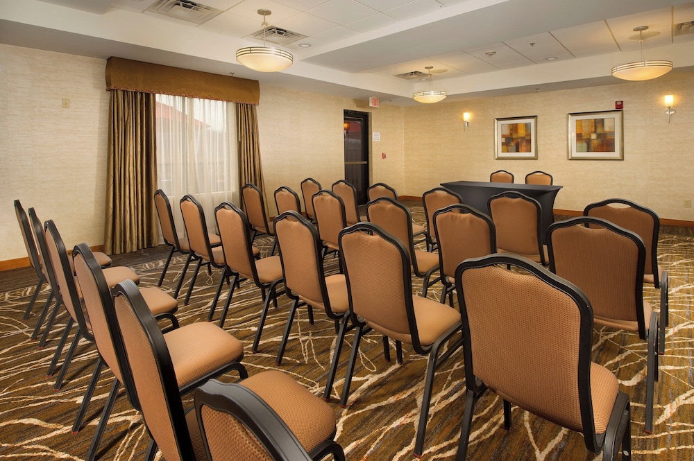 Holiday Inn Express Columbia East Elkridge 55/63