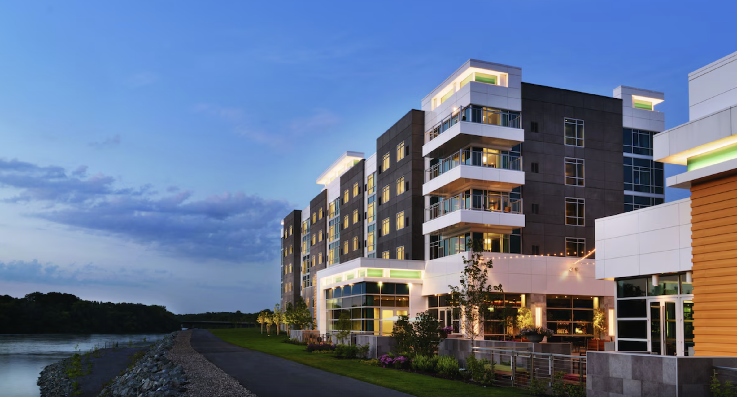 The Landing Hotel at Rivers Casino and Resort 3/63