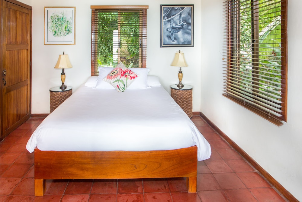 SEA, DELUXE, DOUBLE BED, BALCONY