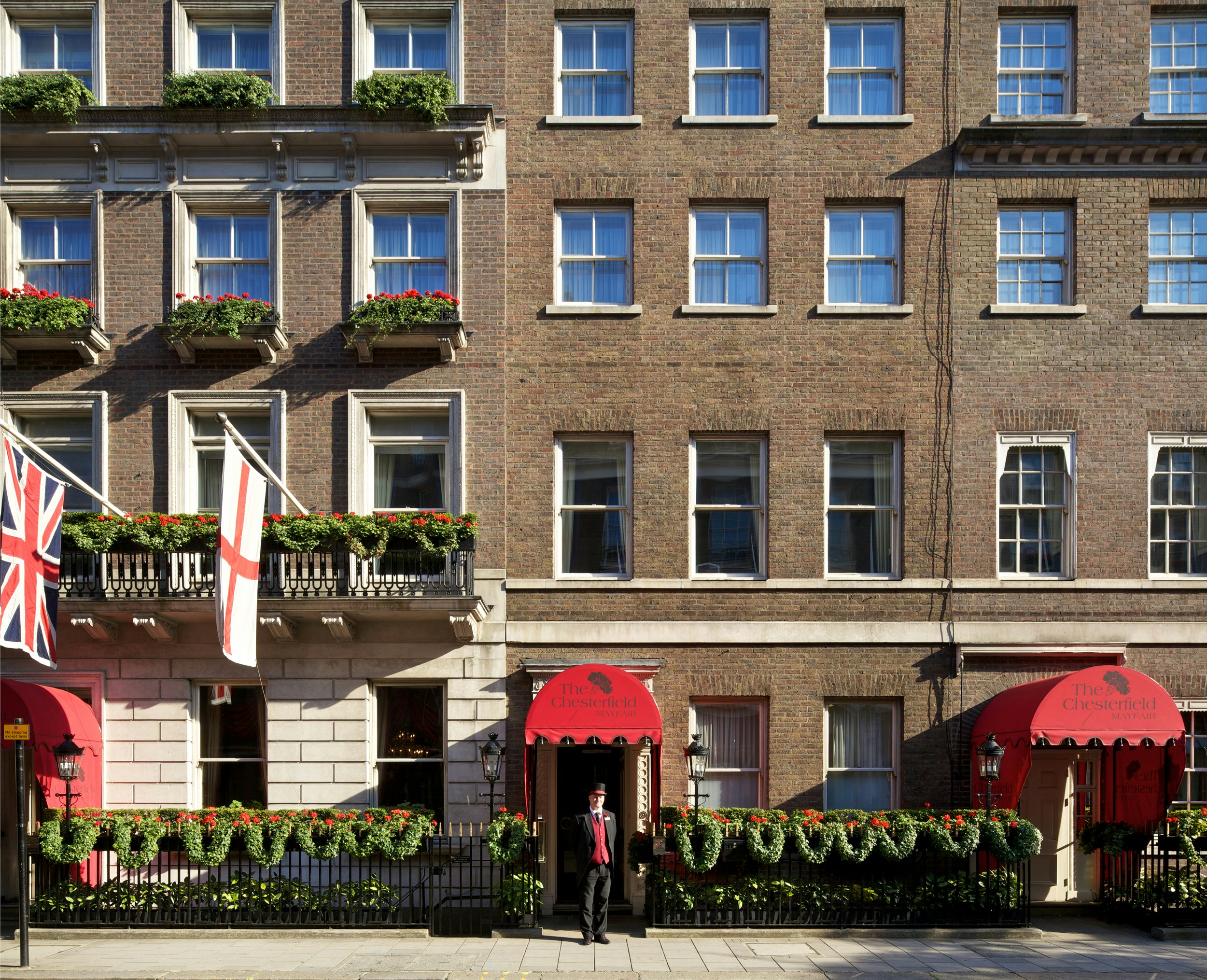 The Chesterfield Mayfair 1/84