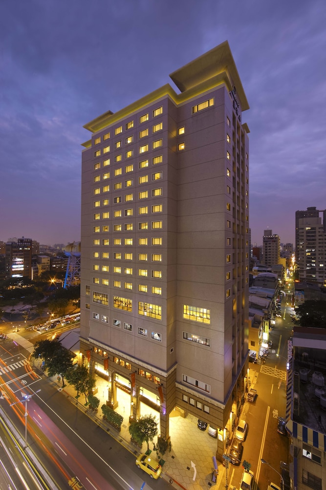 Lees Hotel 1/51
