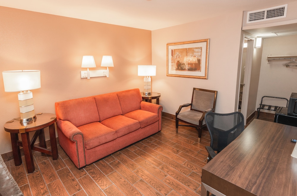Econo Lodge Inn & Suites Yuma 28/47