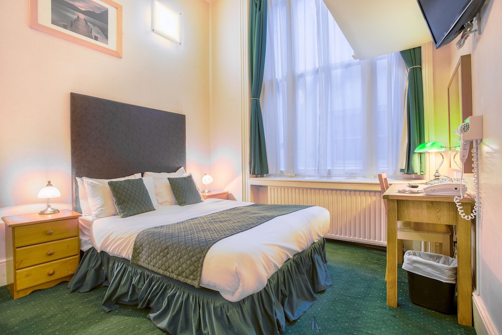 London Town Hotel 31/69