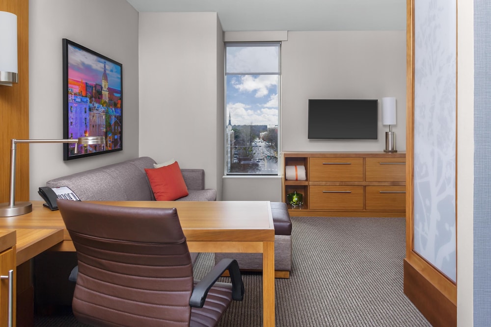 Hyatt Place Athens Downtown 58/62
