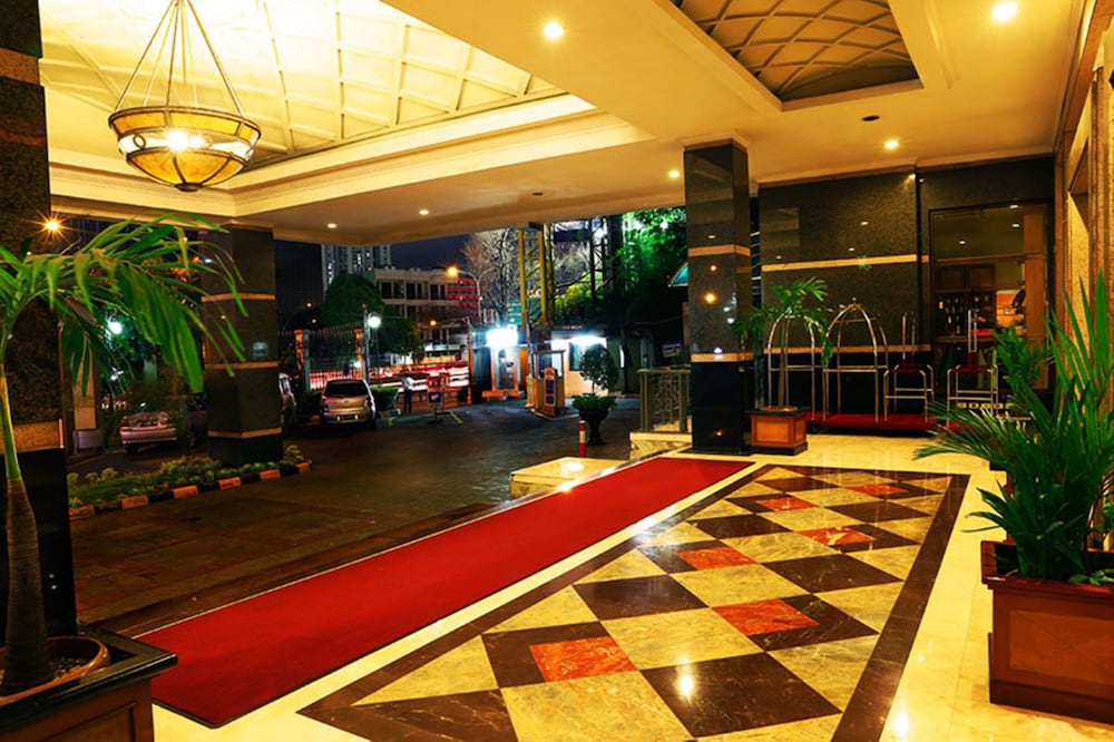 Mega Anggrek Hotel and Convention 54/57