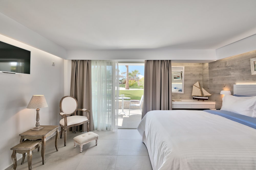 White Pearls Luxury Suites - Adults Only 20/69