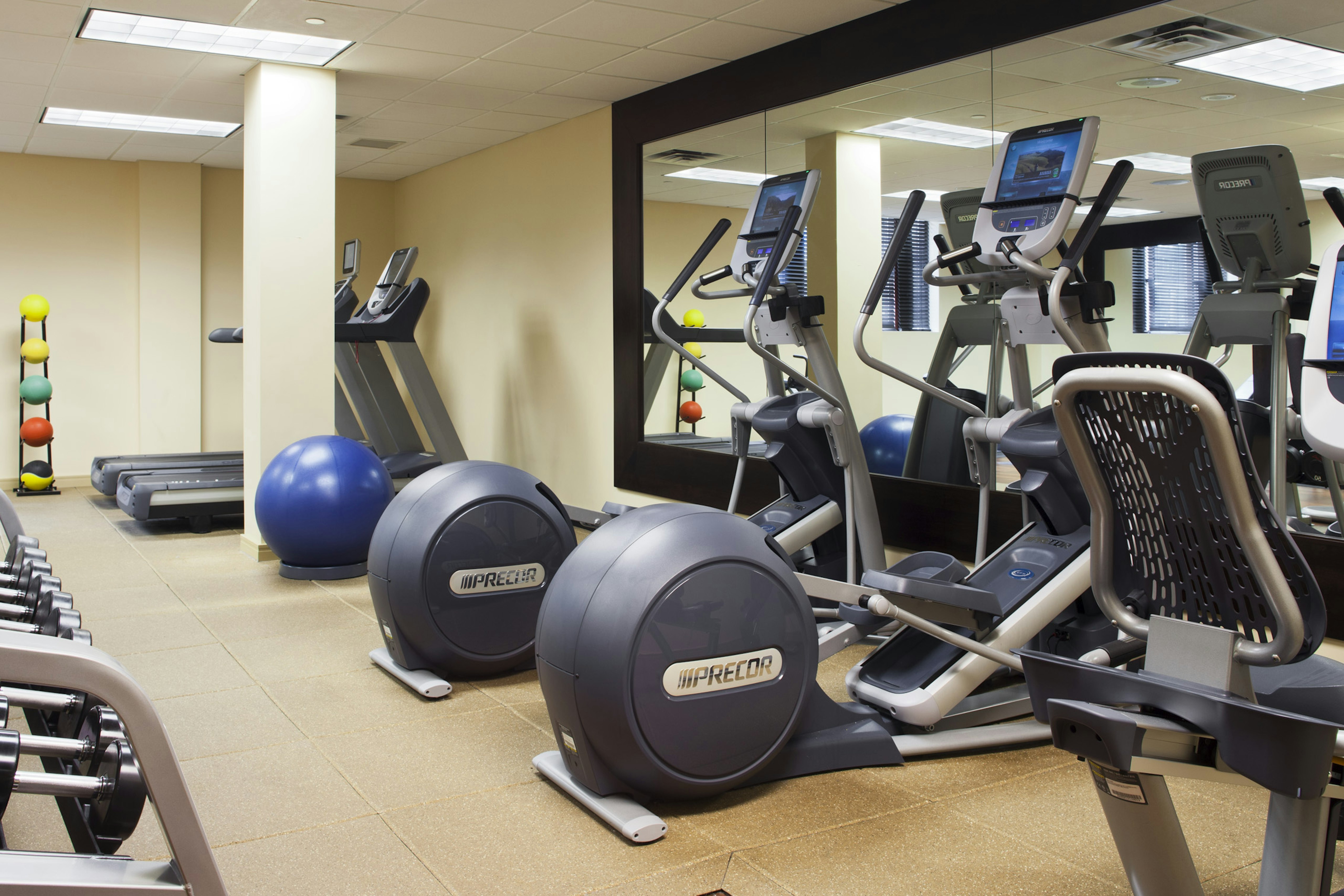 DoubleTree Fallsview Resort & Spa by Hilton - Niagara Falls 33/58