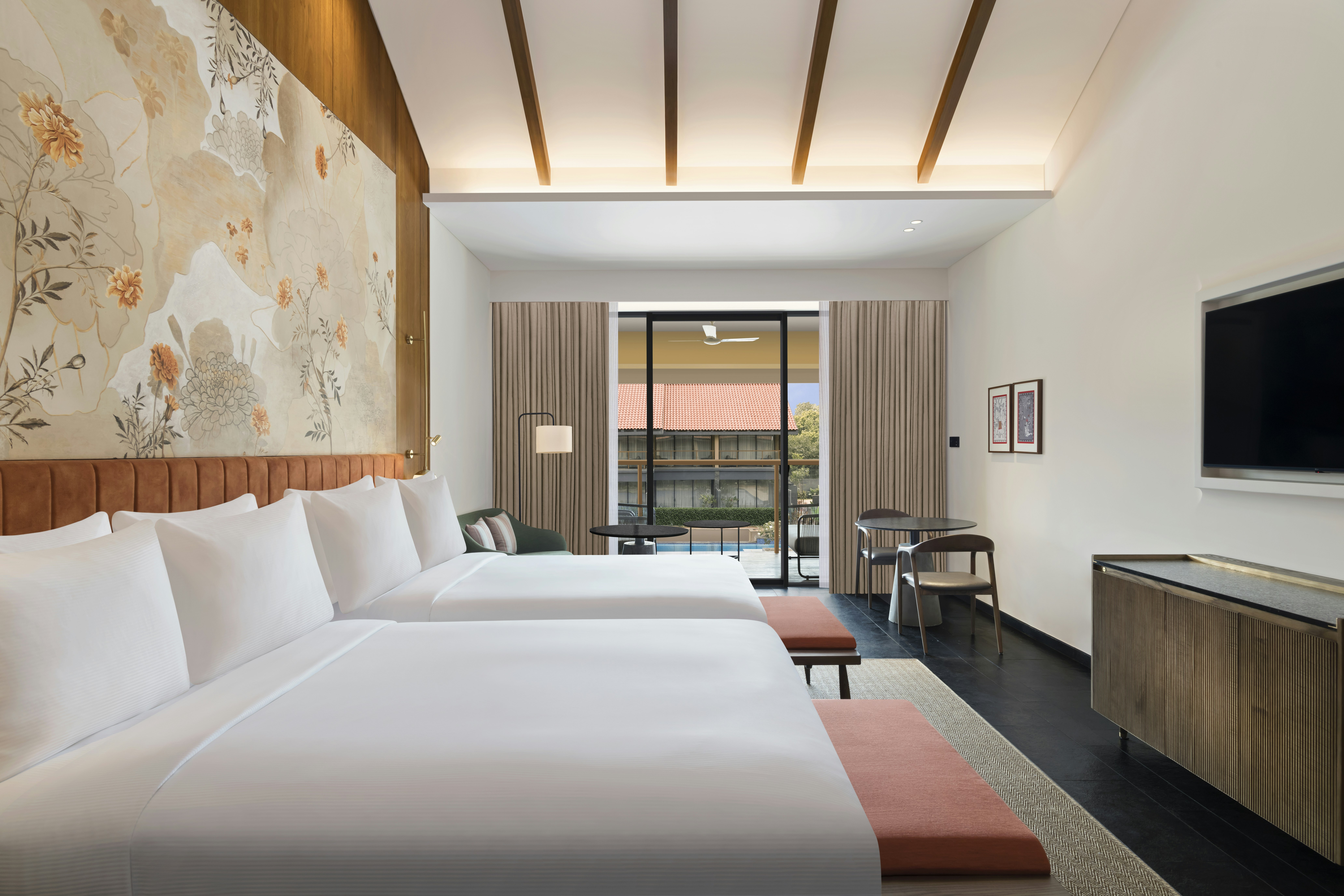 Premium, 2 Queen Beds, Water View, Balcony