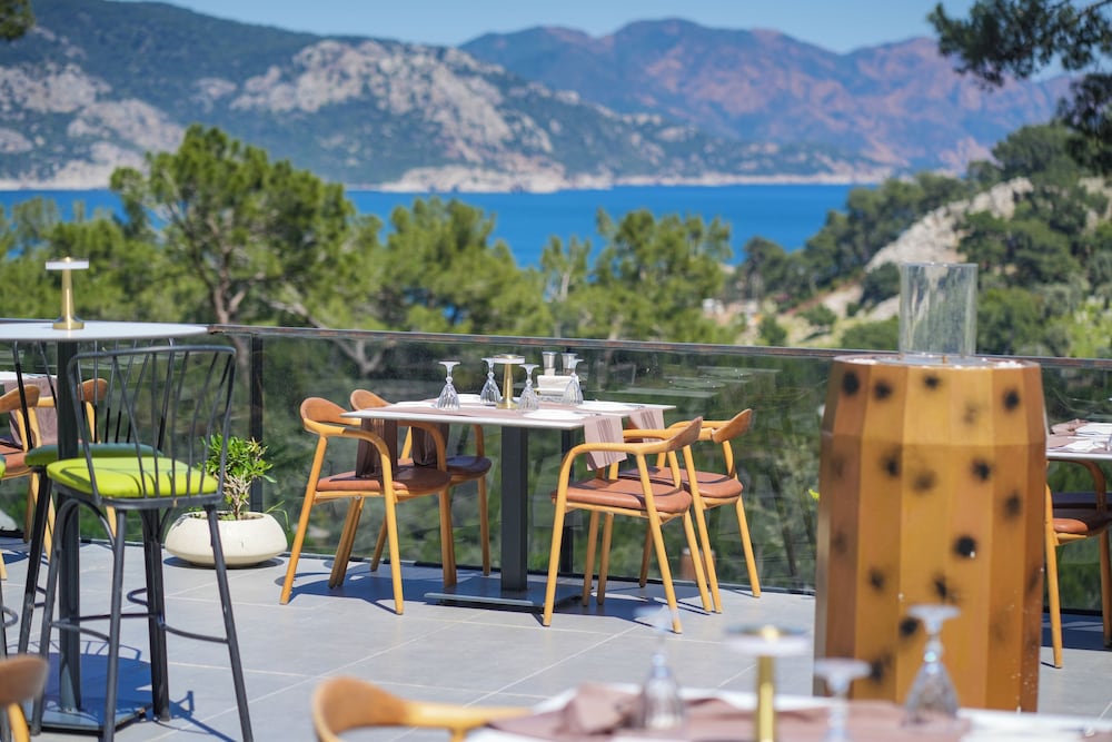 Ramitos Boutique Hotel 46/65