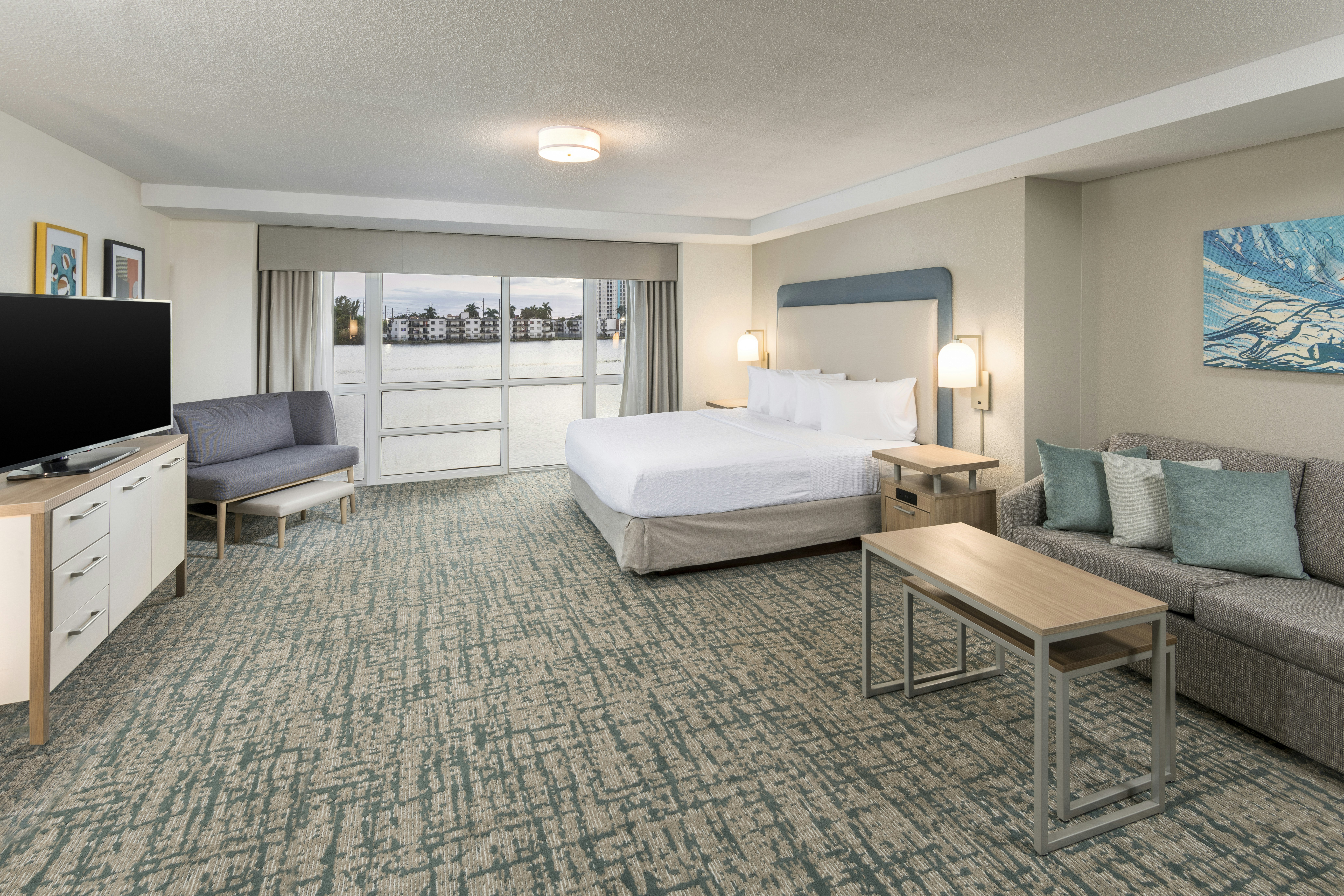STUDIO, KING BED, ACCESSIBLE