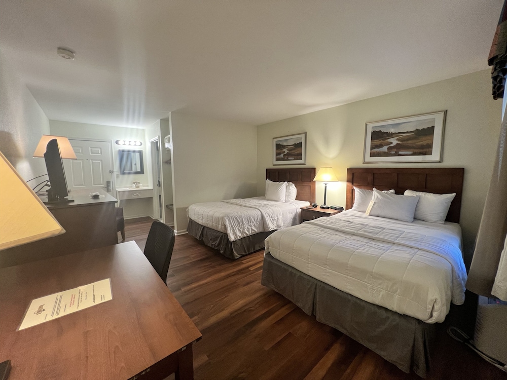 Inn at Cemetery Hill 19/50