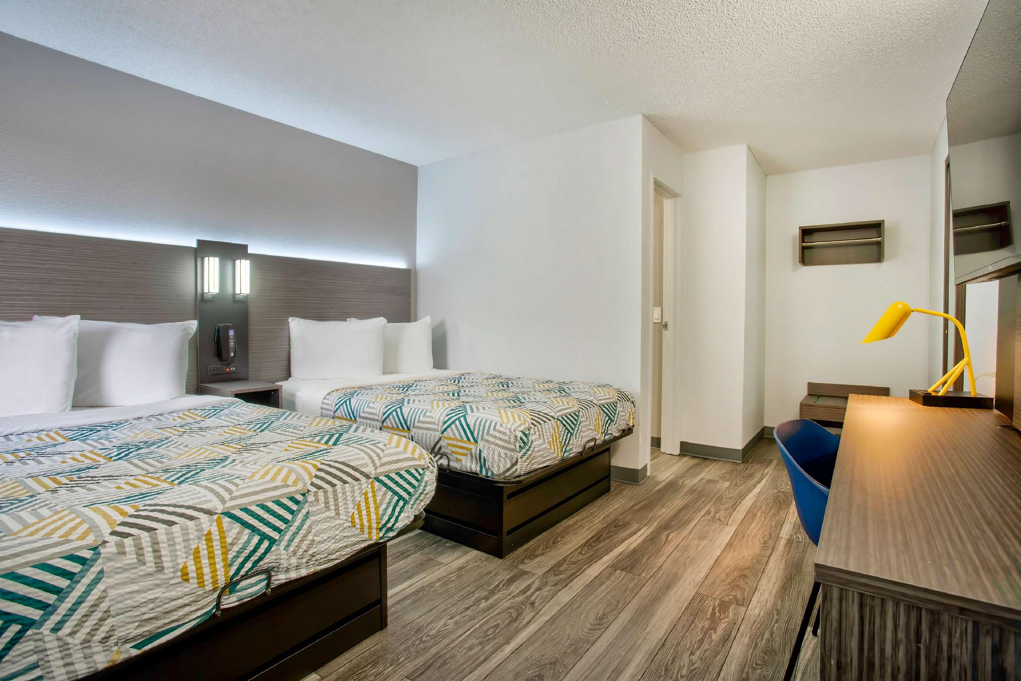 2 Full Beds