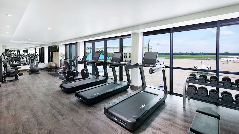 Legend Hotel Lagos Airport Curio Collection By Hilton 31/81