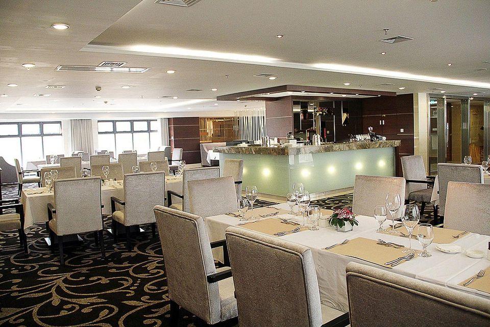 Headway Hotel 12/16