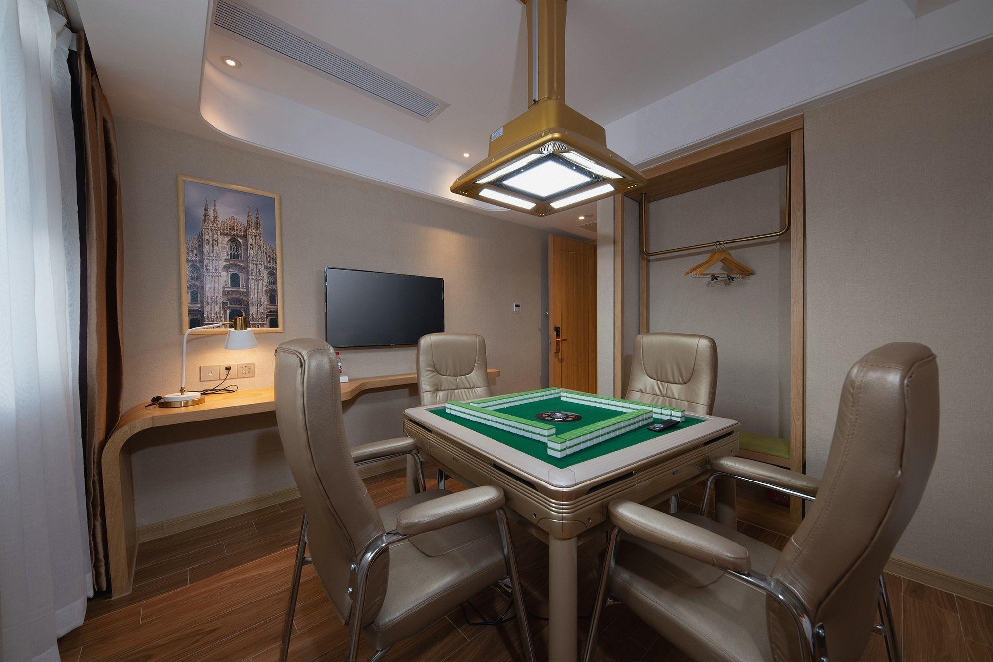 Vienna Hotel Dongguan Nancheng Xiping Metro Station 48/54