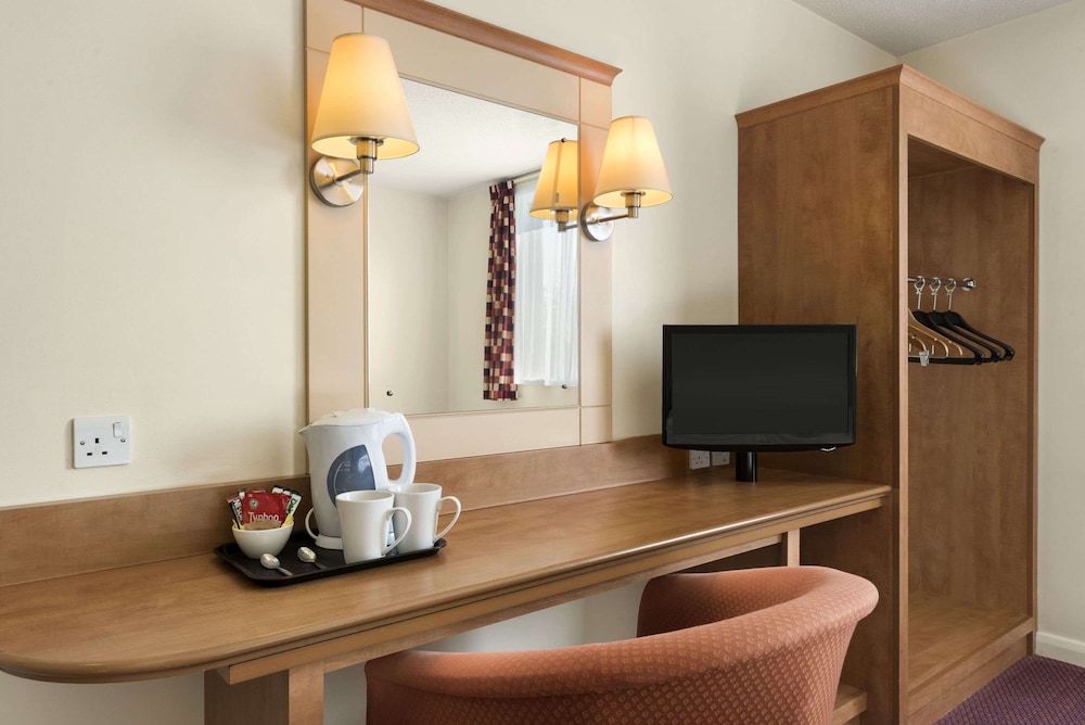 Days Inn by Wyndham Cannock Norton Canes M6 Toll 20/24