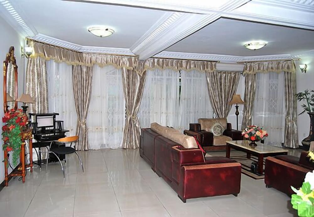Acacia Lodge, North Legon(Haatso) 17/29