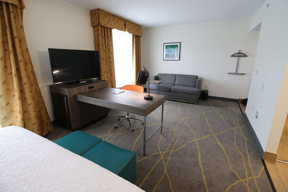 Hampton Inn Suites Palm Coast 24/72