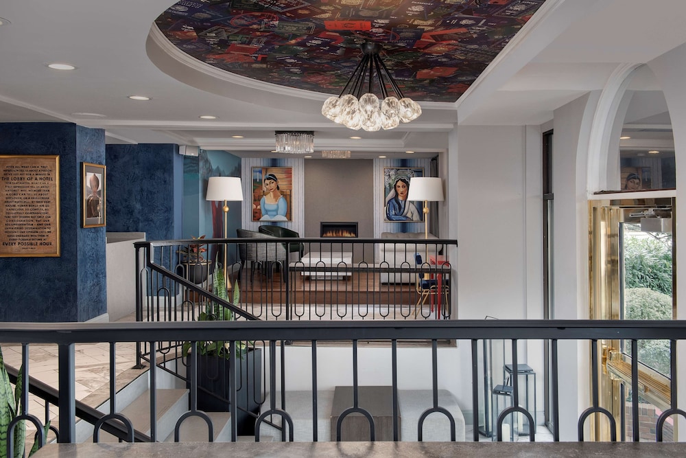 West End Washington Dc Tapestry Collection By Hilton 10/46